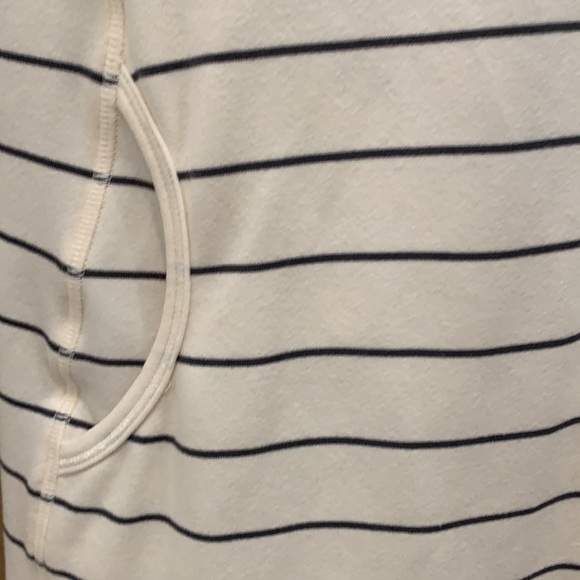 Striped Collared Lace 1/2 Zip Longsleeve - Picture 3 of 10